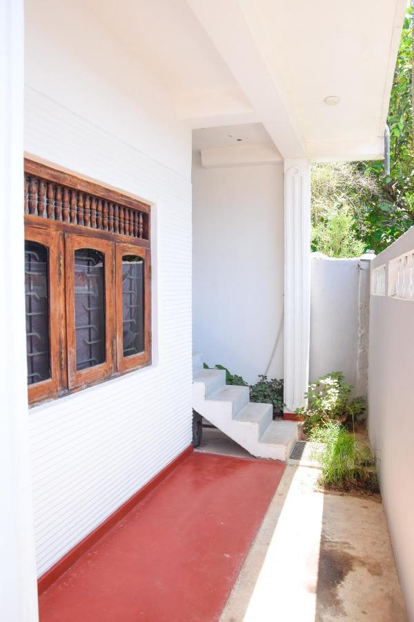Tharaka Homestay Weligama Εξωτερικό φωτογραφία